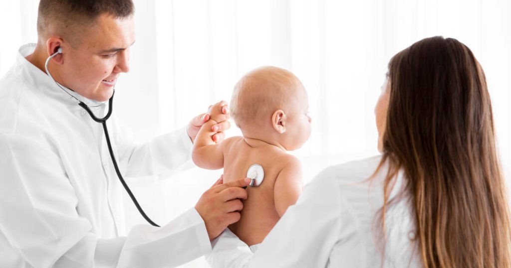 Screeningul neonatal poate depista precoce fibroza chistică, încă subdiagnosticată în România