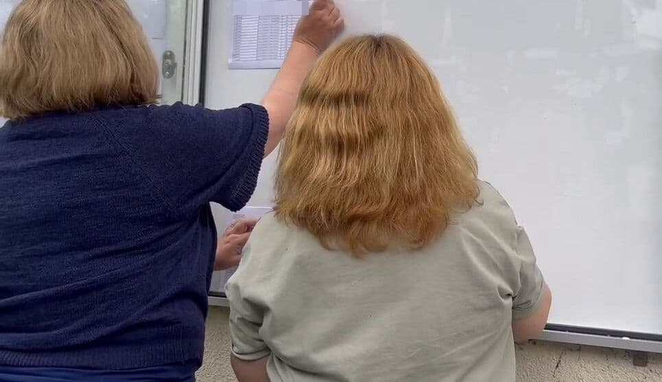 A apărut broșura admiterii la liceu în Cluj. Marinela Marc, șefa IȘJ, mesaj pentru elevi: „Fiți sinceri cu ceea ce vă pasionează”