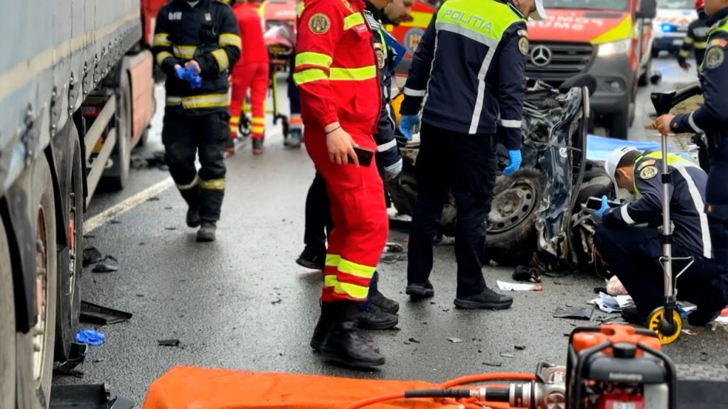ARGEȘ. Accident înfiorător! O întreagă familie la spital! Șoferul, beat și fără permis a fugit!