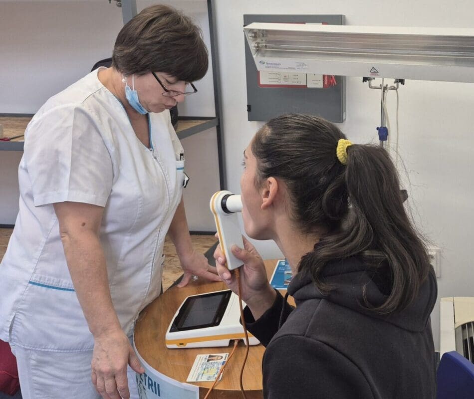 Sănătatea plămânilor în prim-plan: Spirometrii gratuite pentru locuitorii din Blăjel, în cadrul campaniei „Respiră liber”