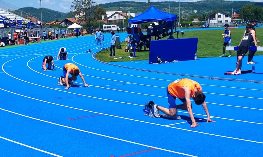 Record național la inaugurarea pistei de atletism din Deva
