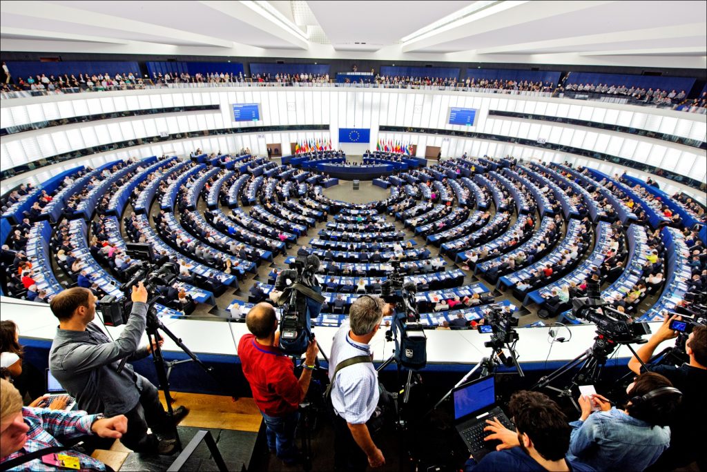 Parlamentul European adoptă tarife mai ridicate pentru oțelul provenit din afara UE