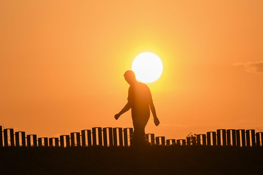Val de caniculă în India: 16 persoane au murit din cauza insolației în sudul țării
