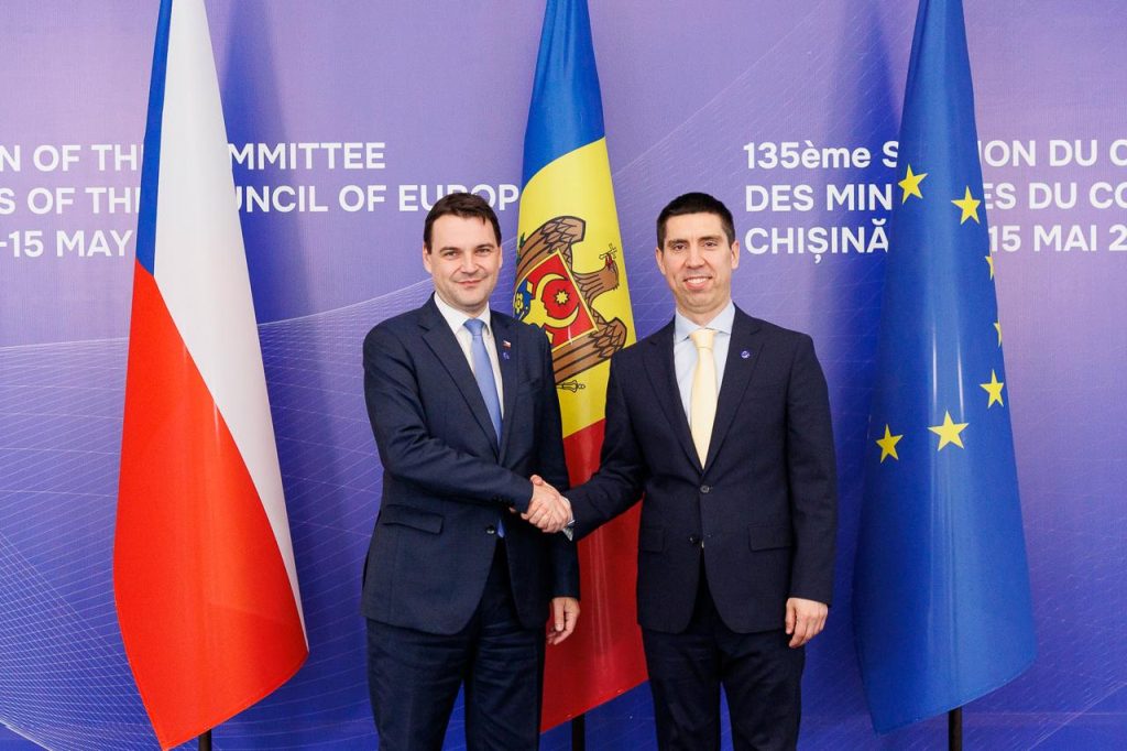 Cooperarea moldo-cehă și sprijinul pentru agenda europeană, discutată de miniștrii Mihai Popșoi și Petr Macinka la Chișinău