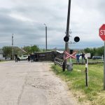 O mașină a fost lovită de un tren pe tronsonul Florești – Bălți