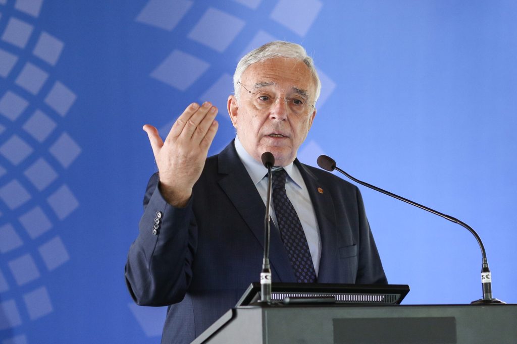 BNR a revizuit în creștere prognoza de inflație. Isărescu avertizează: Ne trebuie guvern. Nu putem să ne descurcăm singuri