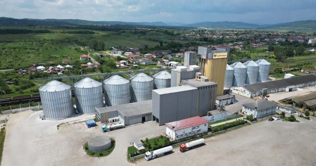 Băbeniul se află între cele mai industrializate comune din județ, el fiind la rândul său o forță economică