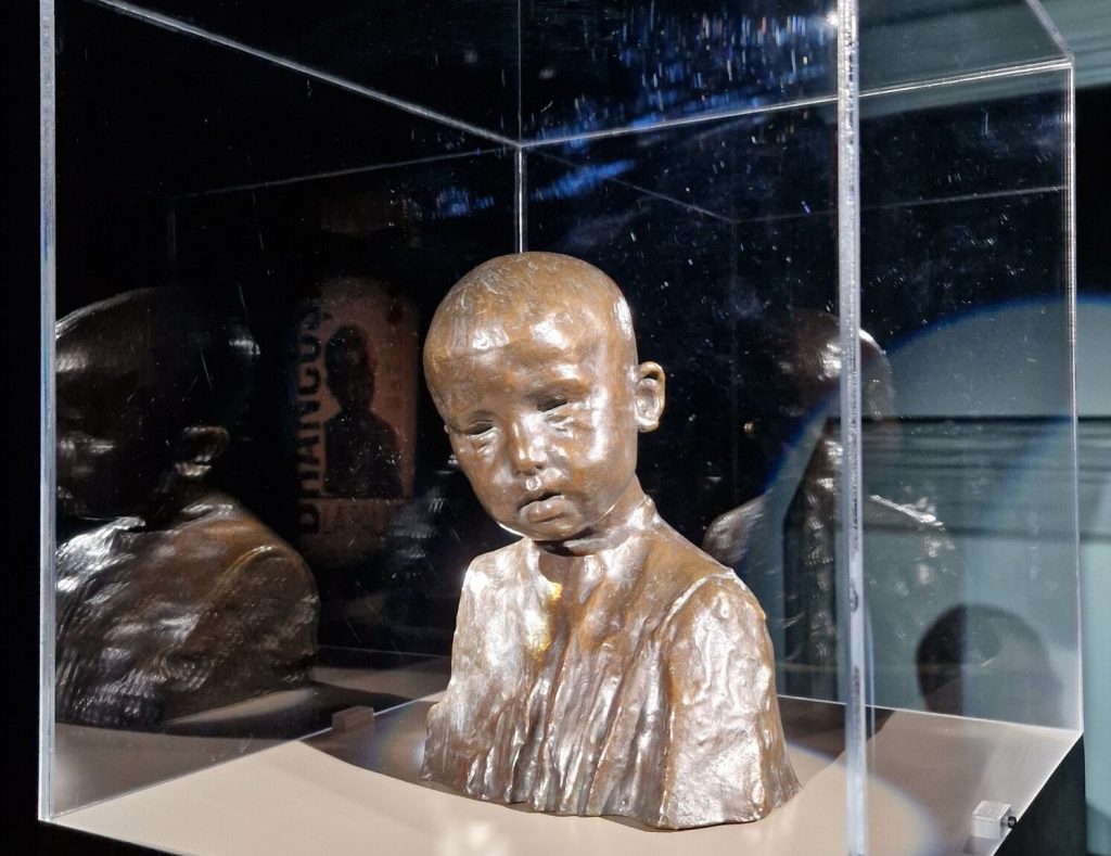 Mii de ieșeni au stat la cozi la muzee, lucrarea „Cap de copil” a lui Brâncuși a fost vedeta zilei
