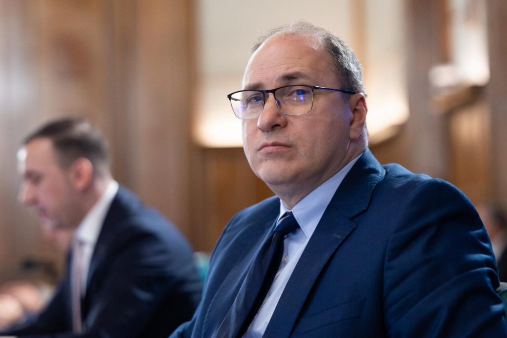 Ministrul educației, Mihai Dimian, critică măsurile de austeritate adoptate în educație de guvernul Bolojan: La nivelul la care s-au luat, eficiența financiară este mult mai scăzută