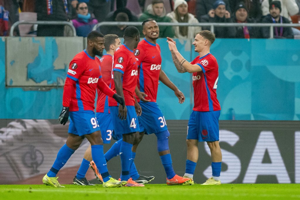 FCSB trece la fapte: Roș-albaștrii fac curățenie în lot