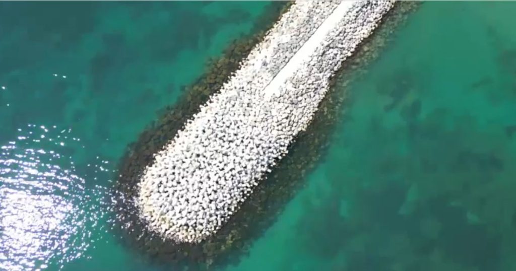 Imagini care par desprinse din Caraibe pe litoralul românesc: Marea a căpătat nuanțe de turcoaz. Explicația specialiștilor
