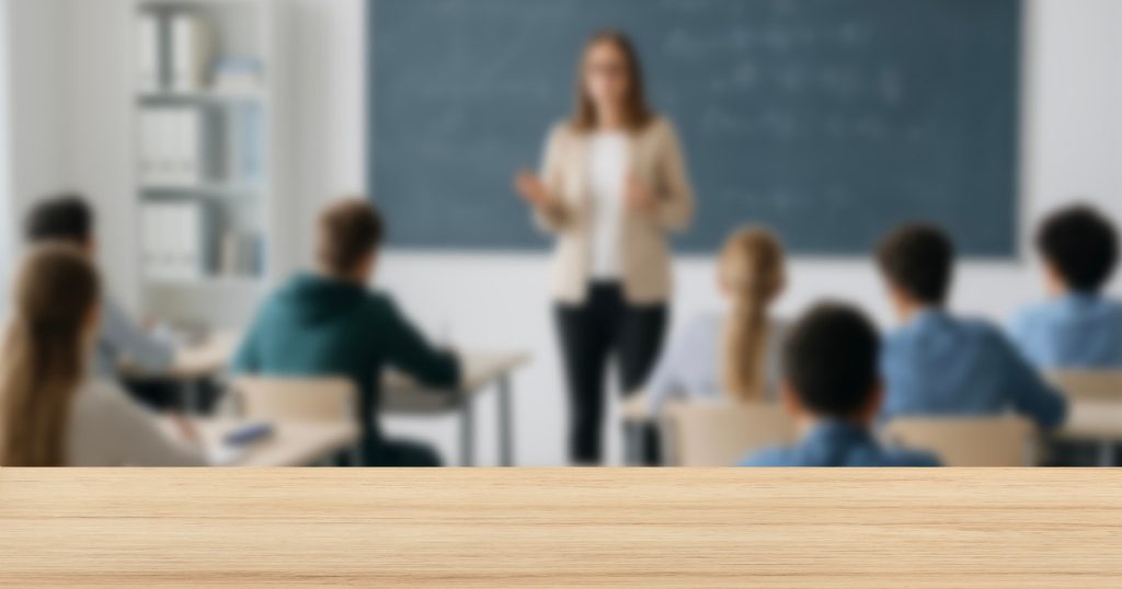 Prime de instalare de 15.000 de euro oferite de Chișinău profesorilor care merg să predea în limba română în Găgăuzia