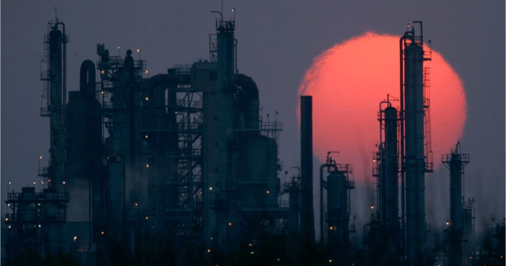Rezervele globale de petrol mai sunt suficiente doar pentru câteva săptămâni, avertizează șeful Agenției Internaționale pentru Energie