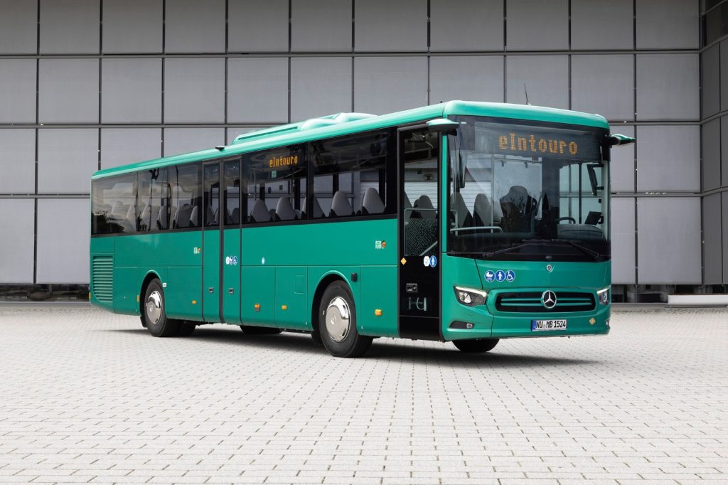 Autobuz interurban electric, prezentat la Iași