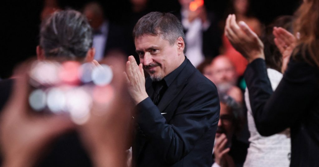 Ilie Bolojan, felicitări pentru Cristian Mungiu, premiat la Cannes: Mulţumim pentru imaginea pe care o duce mai departe despre România