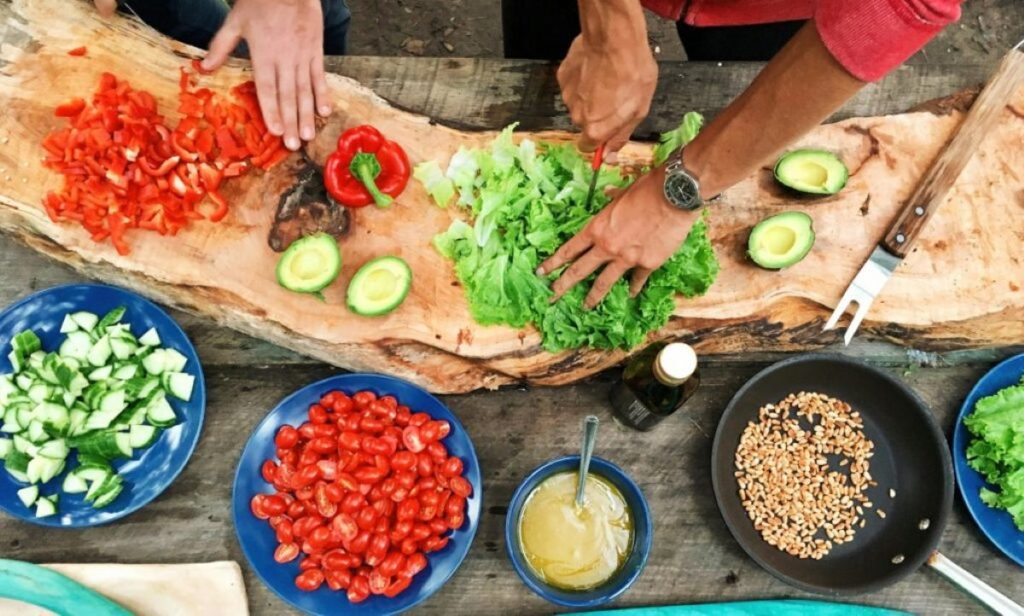 STUDIU: Alimentaţia sănătoasă îmbunătăţeşte memoria / Consumul de zahăr perturbă, însă, acest proces