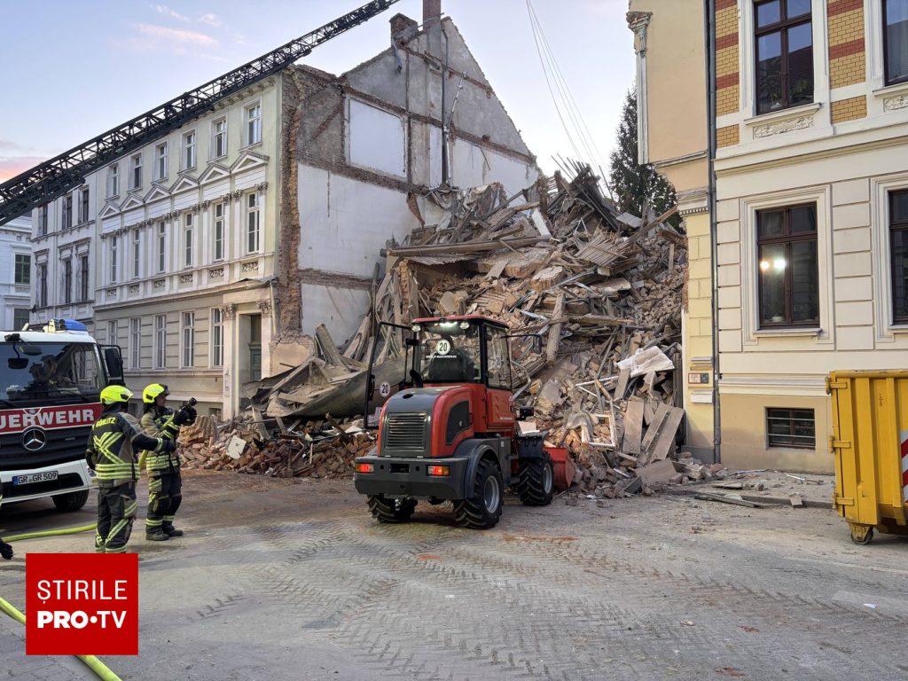 Româncele căutate după prăbușirea unei case în Germania erau în prima lor zi de vacanță. Cum a scăpat soțul uneia dintre ele
