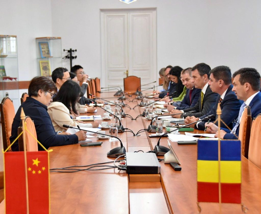 Ministrul interimar al Agriculturii, după întâlnirea cu ambasadorul Chinei: Vom sprijini eforturile de dezvoltare a relațiilor comerciale