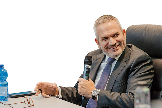 Banca Transilvania, principalul finanţator al economiei, a obţinut profit de circa 1 mld. lei în T1/2026,  la venituri de 2,6 mld. lei, plus 20%. Omer Tetik, CEO: „Ne uităm la viitor cu atenţie, având în vedere incertitudinile, dar avem apetit pentru fina