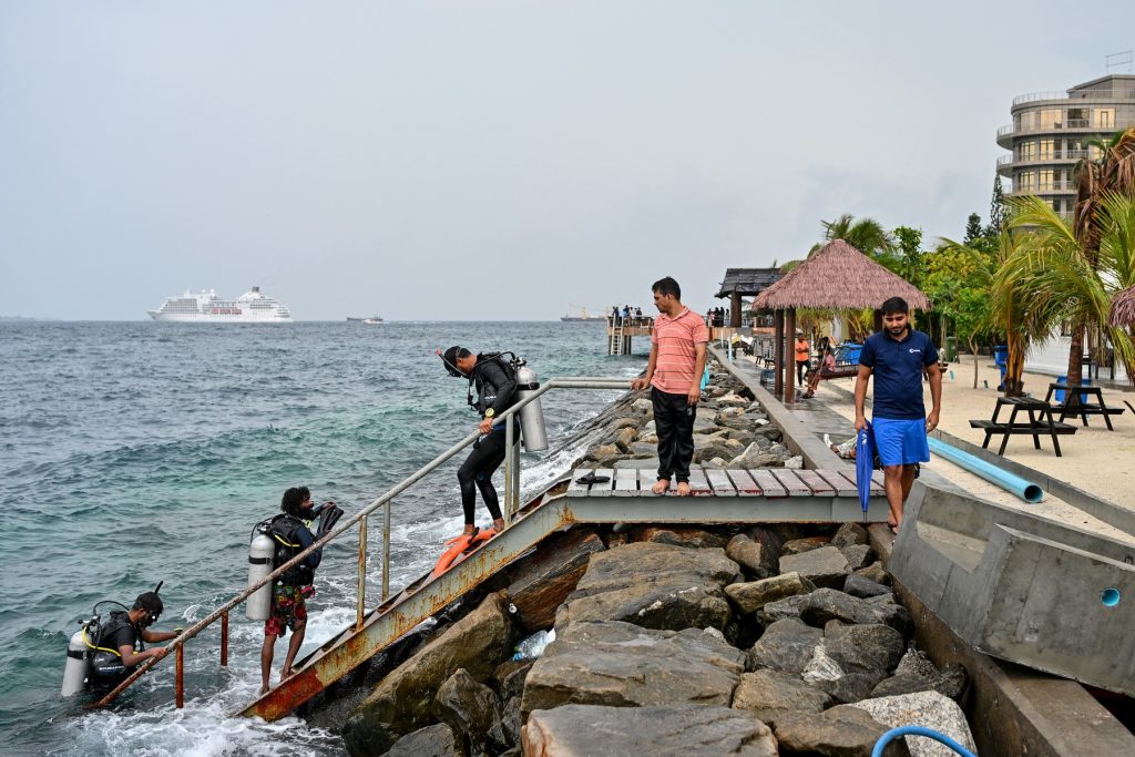 Tragedia din Maldive: De unde au fost recuperate trupurile a doi italieni care au murit după ce s-au scufundat în „peștera rechinilor”