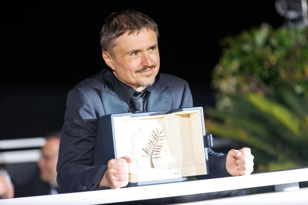 Cristian Mungiu, la întoarcerea în țară: „Avem niște șanse la Oscar”. Ce reproșează statului român