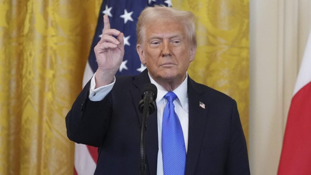 Schimbări la Casa Albă: Trump vrea o pistă permanentă de elicoptere pe peluza instituției