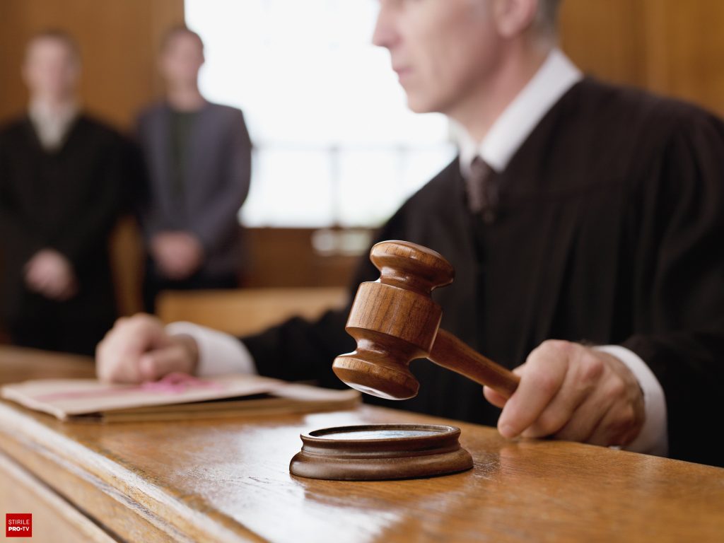 Forumul Judecătorilor: Reducerea salariilor magistraţilor ar putea provoca un exod din sistemul judiciar