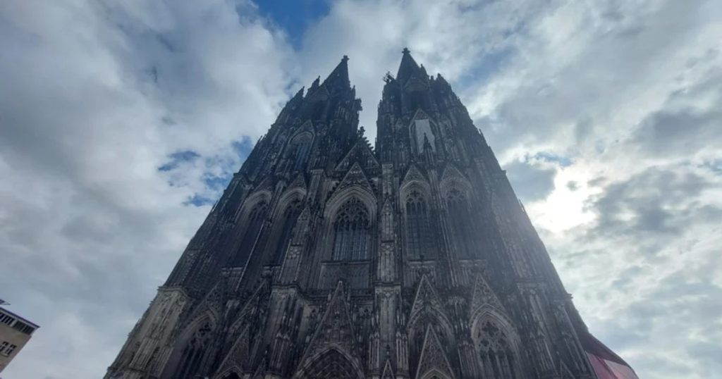 Una dintre cele mai vizitate catedrale din Europa introduce taxă de intrare. Cât costă să vizitezi Domul din Köln