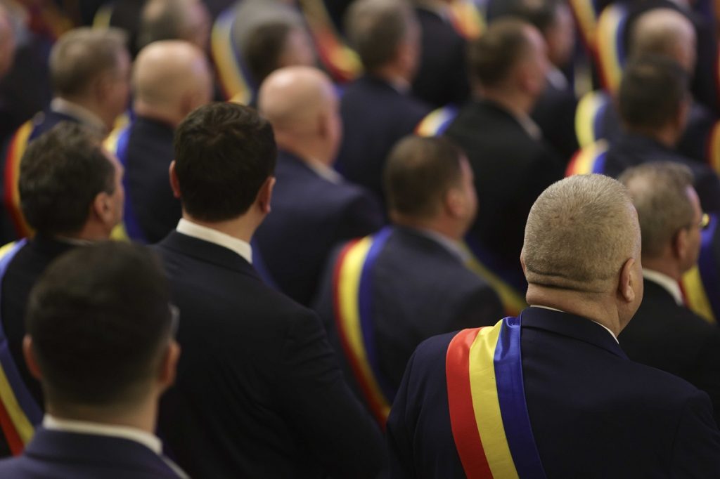 Alegerea primarilor în două tururi de scrutin, proiect respins la Senat / AUR şi USR au susţinut propunerea / Au votat împotrivă PNL, PSD și UDMR