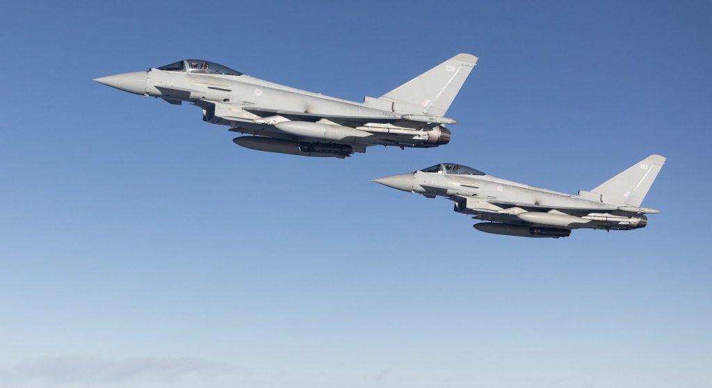 Patru aeronave Eurofighter Typhoon ale Forţelor Aeriene Italiene și 180 de militari au ajuns în România