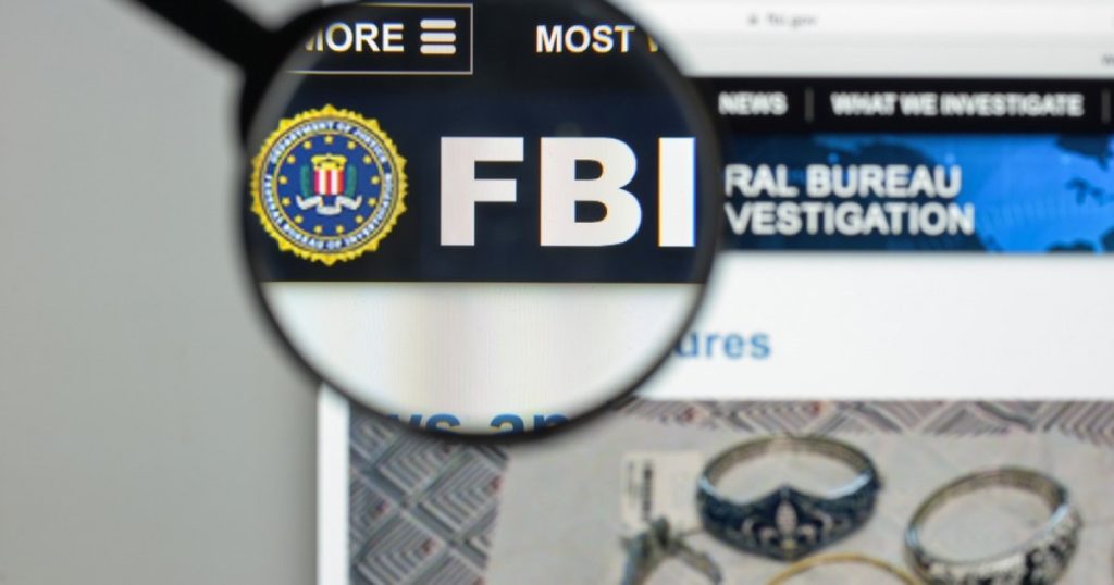 FBI a împușcat mortal un bărbat care ținea ostatici într-o clădire din California