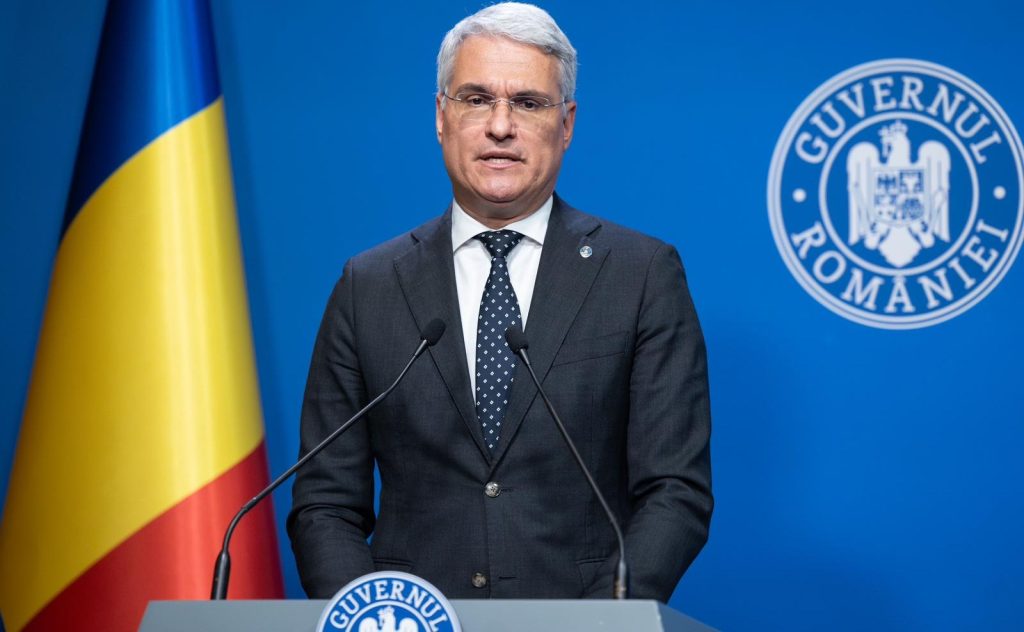 Pîslaru, după protestele stârnite de legea salarizării: Interpretări greșite și manipulări folosite politic. Nu există nicio reducere de venit