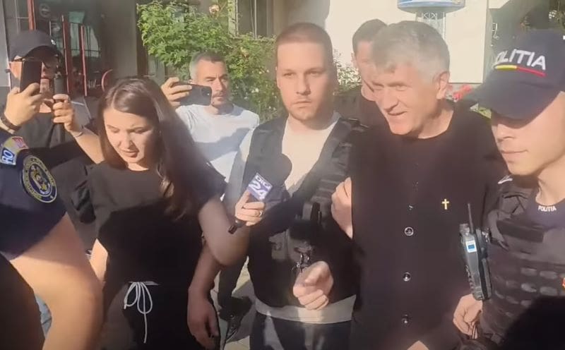 Fostul preot Cristian Pomohaci acuzat de ”infracțiuni contra libertății și integrității sexuale”