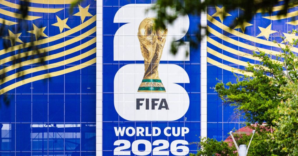 CM 2026: Microbiștii nu vor putea intra cu sticle de apă pe stadioane. Ce prevede codul de conduită al FIFA