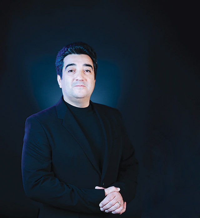 Victor Armăşelu, vicepreşedinte, Samsung Electronics România: „Vânzările locale de televizoare au coborât la circa 1,3 milioane de unităţi şi 390 de milioane de euro în 2025, după anul de vârf din 2024“. Pentru 2026, compania mizează pe segmentul premium 