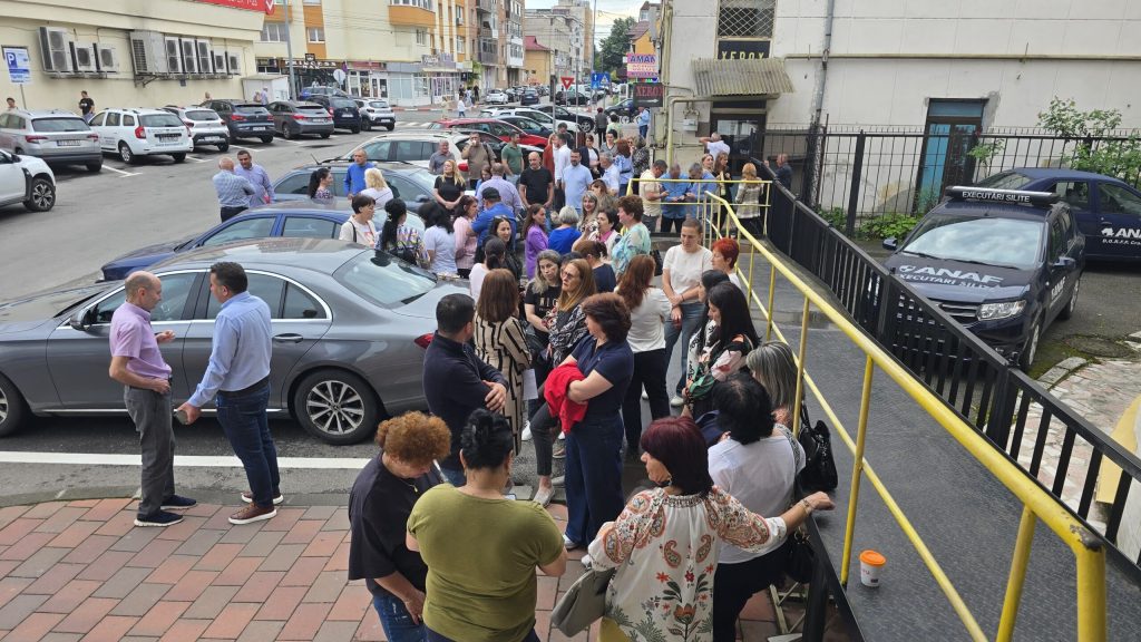 A treia zi de protest la Finanțele Publice Gorj