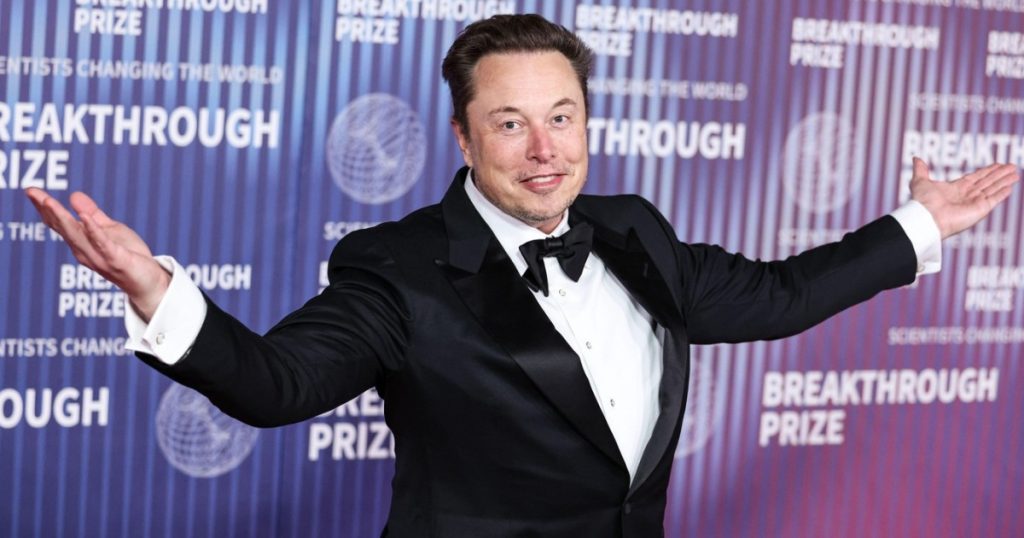 Elon Musk este la un pas să devină primul trilionar din lume. Evaluarea uriașă estimată pentru listarea SpaceX