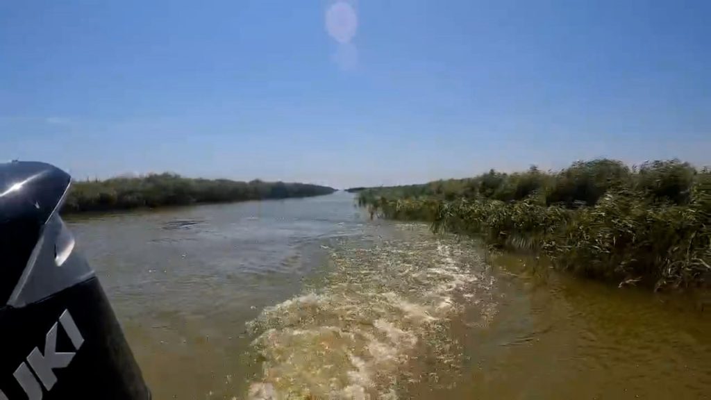 Schimbări pentru navigaţia în Delta Dunării. Viteza pe care ambarcaţiunile nu o vor mai putea depăşi
