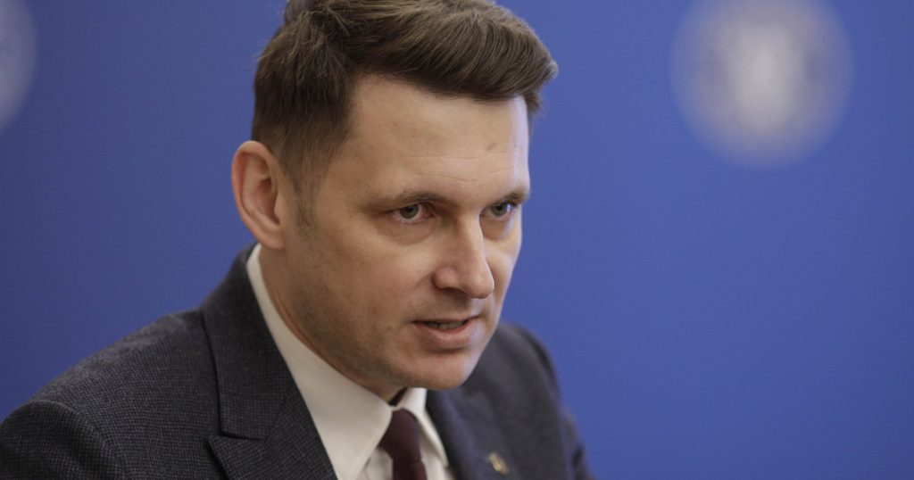 Abrudean avertizează asupra unui guvern tehnocrat: „Riscă să prelungească incertitudinea politică”