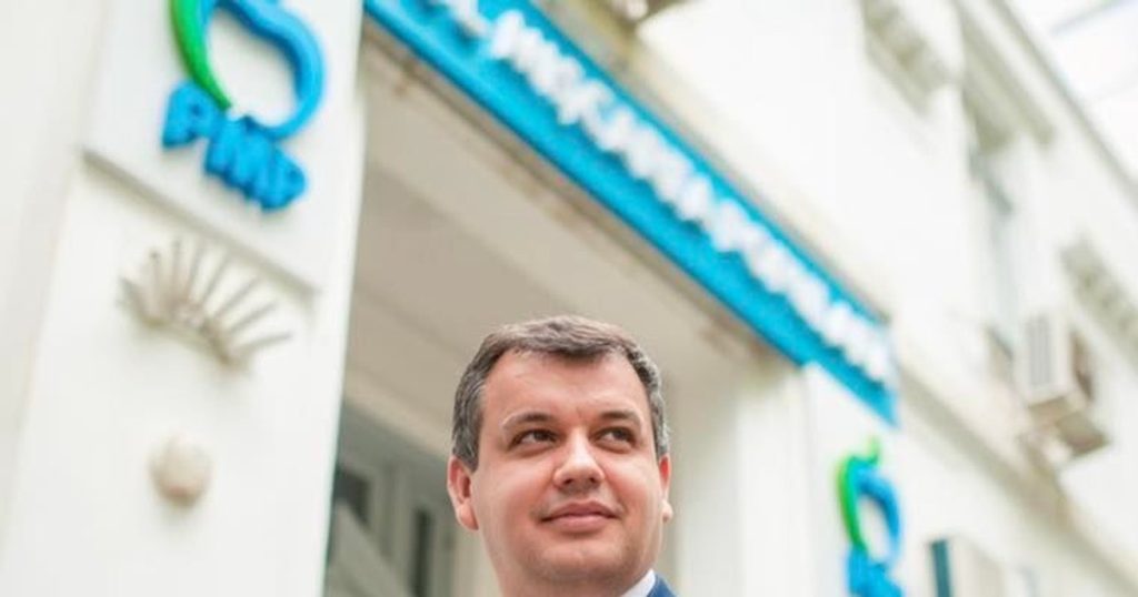 Eugen Tomac și-a dat demisia din Partidul Mișcarea Populară pentru a deveni independent politic SURSE