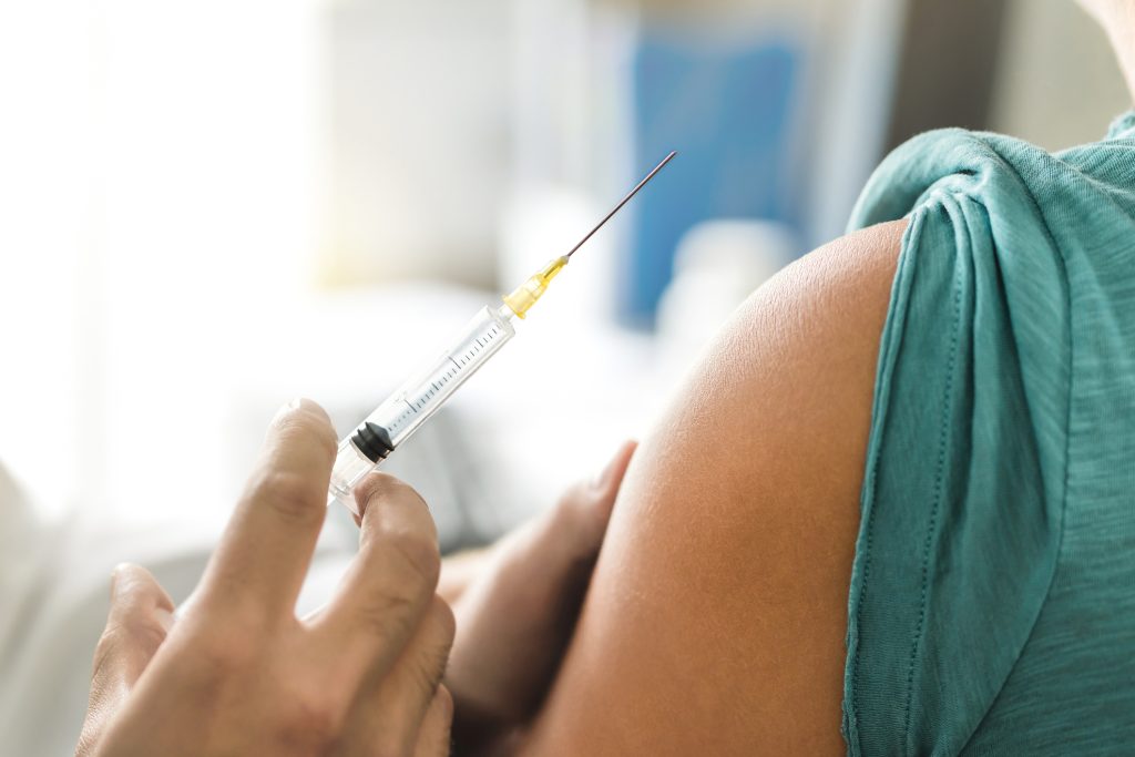 „Primul vaccin din lume” conceput cu ajutorul AI. Anunțul făcut de o echipă de cercetători