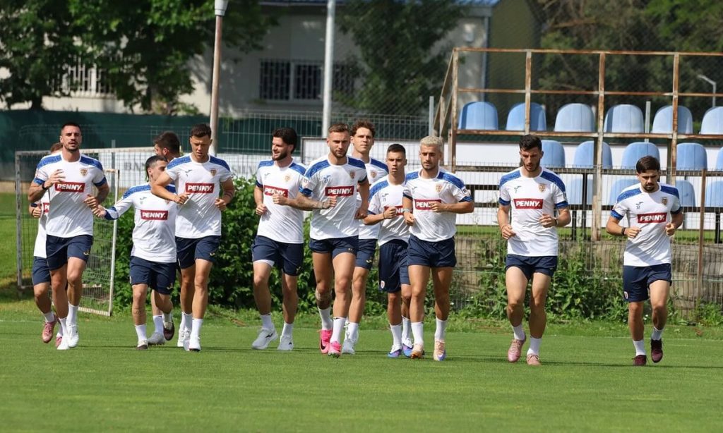 Selecționerul Gheorghe Hagi a anunțat lotul României pentru meciul amical cu Țara Galilor. Nicolae Stanciu, printre cei convocați