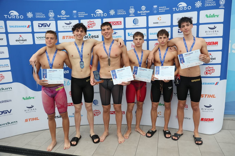 Peste 570.000 de lei strânși la Swimathon Oradea și un record de lungimi de bazin parcurse. Donațiile continuă până pe 28 iunie (FOTO/VIDEO)