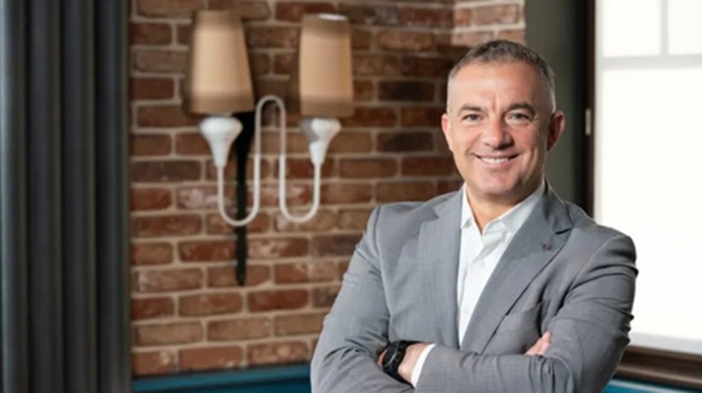 VIDEO | Daniel Mischie, CEO City Grill: „Bucureștiul nu are nevoie să copieze Viena. Farmecul lui stă în diversitate, în cafenele și în scena gastronomică” / „Oamenii vor să meargă într-un loc unde este viață, unde oamenii socializează, unde se pot bucura