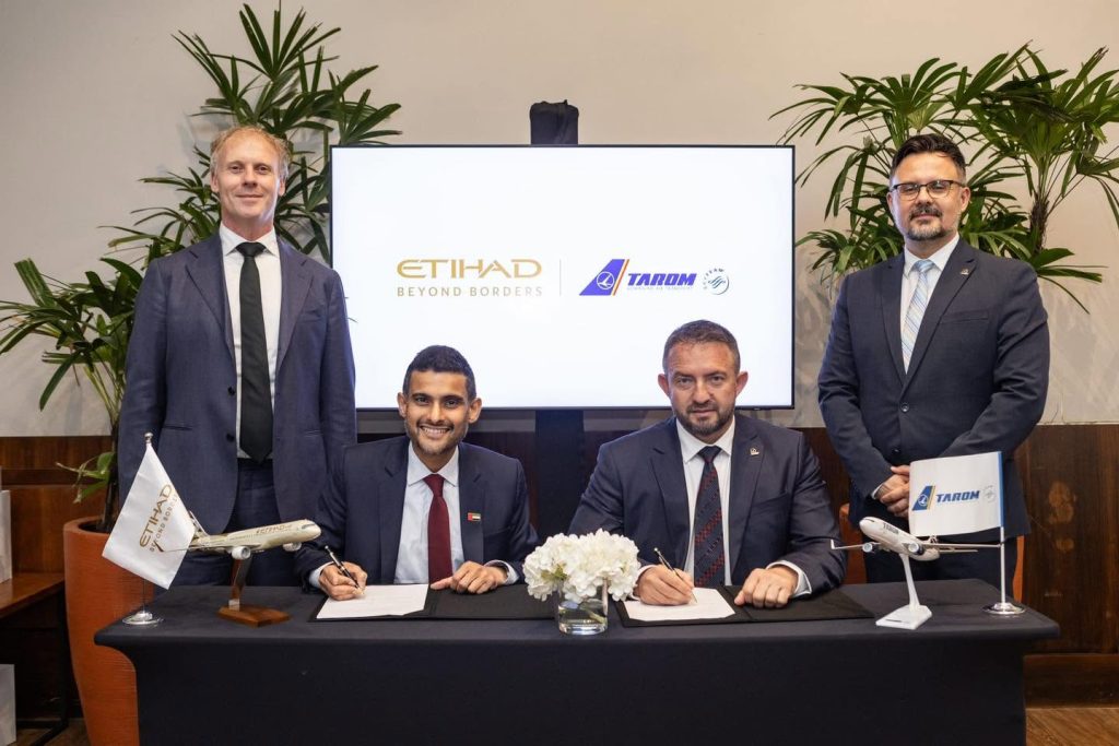 Nouă alianță în aviație: TAROM se conectează la rețeaua globală Etihad. Ce avantaje vor avea pasagerii de acum înainte