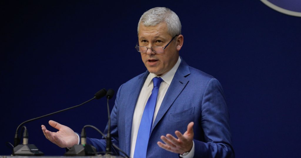 Cătălin Predoiu: „Crima organizată lucrează integrat, organizat, sofisticat. Răspunsul instituţiilor să fie în aceeaşi manieră”