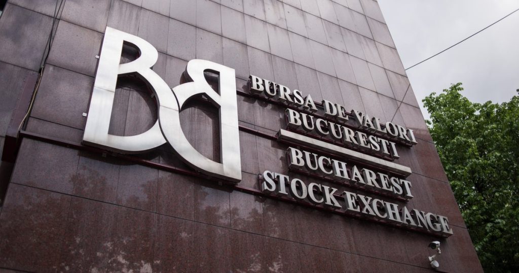 Bursa de la București a deschis pe roșu după amenzile uriașe aplicate băncilor de Consiliul Concurenței