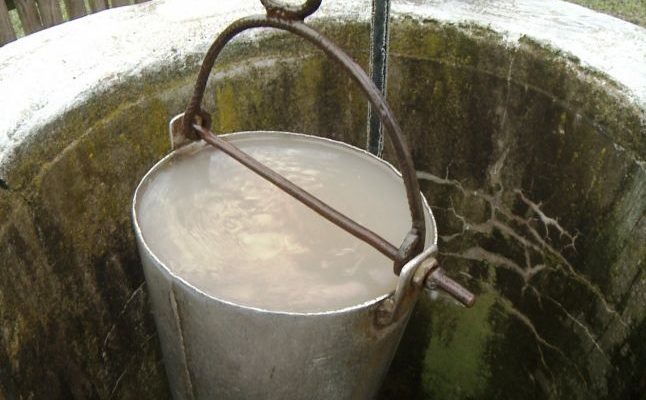Ploile abundente sporesc riscul contaminării apei și alimentelor, atenționează ANSP