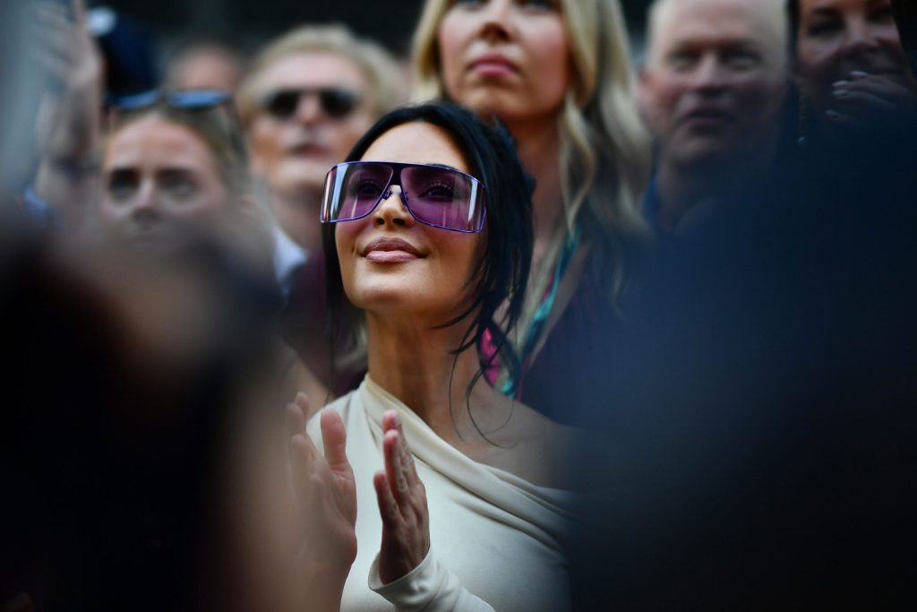 Kim Kardashian, în centrul atenției la Formula 1, în Monaco
