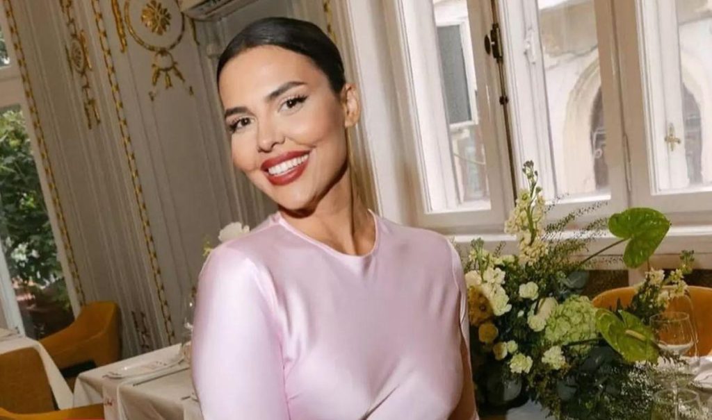 Andreea Popescu, tot mai zâmbitoare după divorț. Ce au observat urmăritorii